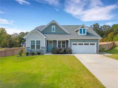 209 Scout Ct, Easley, SC 29642 photo 1