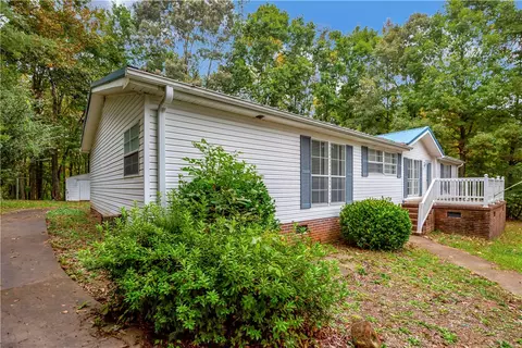 121 Teague Dr, Easley, SC 29640 photo 3