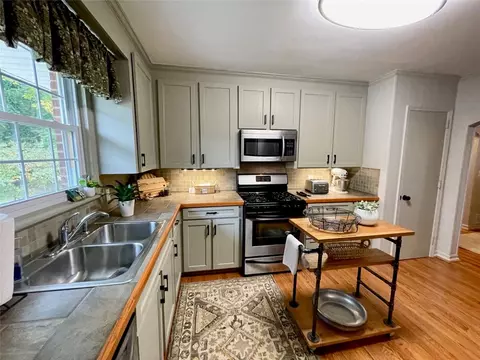 502 E Fredericks St, Anderson, SC 29621 photo 5