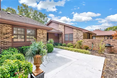 104 Downs Blvd, Clemson, SC 29631 photo 2