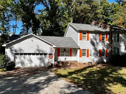 12008 W Camelia Ln, Seneca, SC 29678
