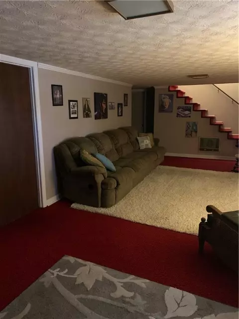 102 Nancy Dr, Easley, SC 29642 photo 9