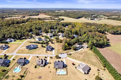 118 Constitution Ave, Pendleton, SC 29670 photo 7