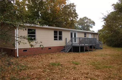 451 Spring Rd, Anderson, SC 29625 photo 3