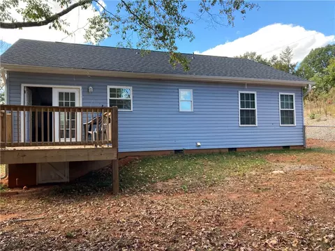 128 Pine Forest Cir, Seneca, SC 29678 photo 21