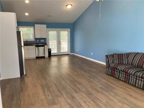 128 Pine Forest Cir, Seneca, SC 29678 photo 2
