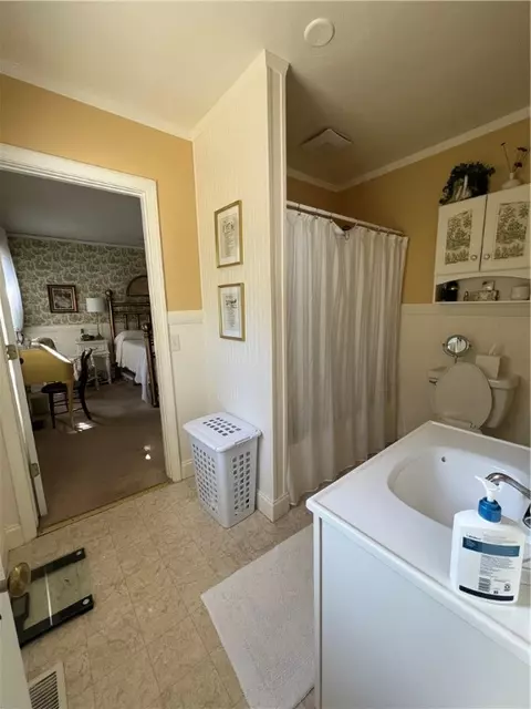 2102 E North Ave, Anderson, SC 29625 photo 11