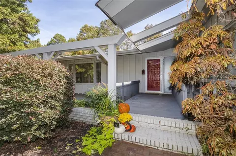 225 Camelot Rd, Clemson, SC 29631 photo 3
