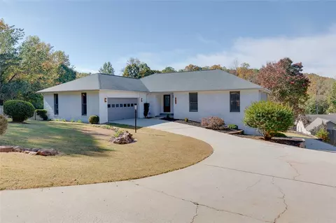 103 Shorecrest Dr, Seneca, SC 29672