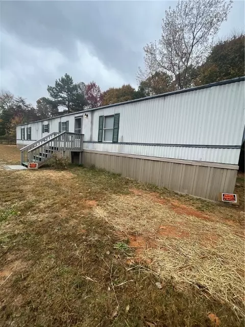 223 Ballard Rd, Honea Path, SC 29654 photo 1