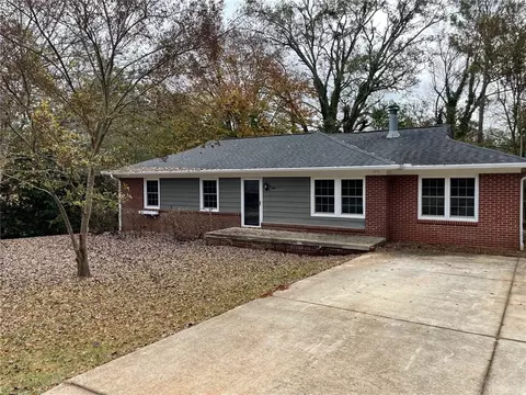 221 Maple Blvd, Clemson, SC 29631 photo 1