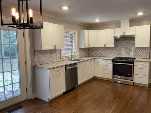 221 Maple Blvd, Clemson, SC 29631 photo 4