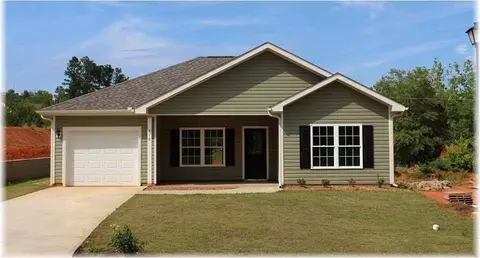 205 Woodland Dr, Seneca, SC 29678