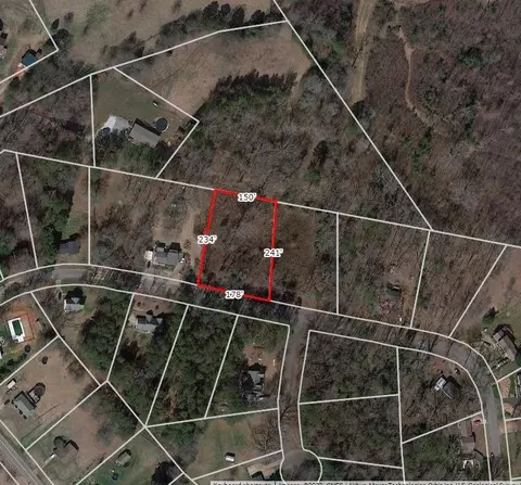 421 Eastcliff Dr, West Union, SC 29696