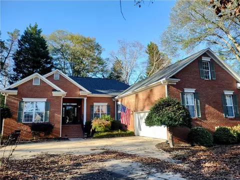 102 Dogwood Terrace Ln, Clemson, SC 29631