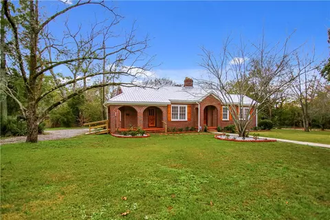 704 Cherry St, Pendleton, SC 29670 photo 2