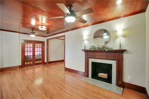 704 Cherry St, Pendleton, SC 29670 photo 7