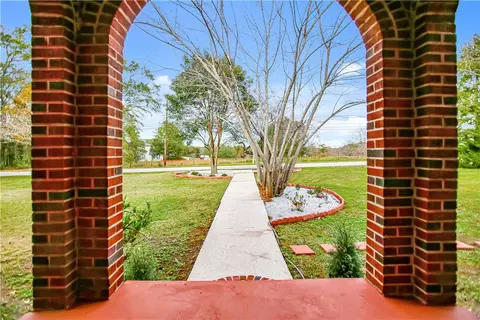 704 Cherry St, Pendleton, SC 29670 photo 5