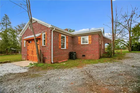704 Cherry St, Pendleton, SC 29670 photo 33