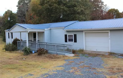 318 Smith Grove Rd, Easley, SC 29640 photo 5