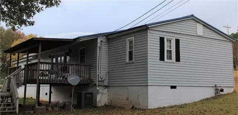 318 Smith Grove Rd, Easley, SC 29640 photo 3