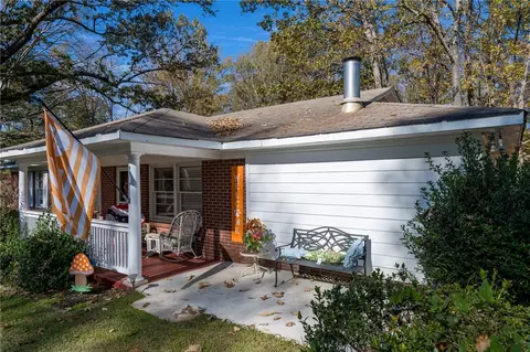 102 Pressley Dr, Clemson, SC 29631 photo 2