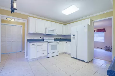 104 Cater Dr, Easley, SC 29642 photo 13