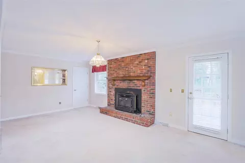 104 Cater Dr, Easley, SC 29642 photo 4