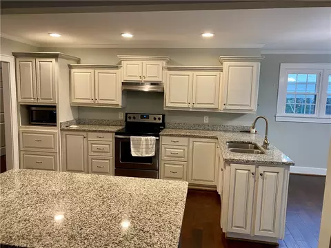 316 Ervin St, Honea Path, SC 29654 photo 4
