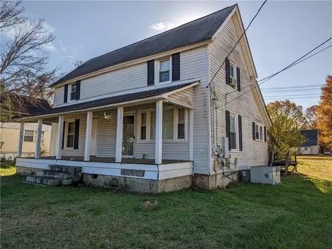36 Square St, Pelzer, SC 29669 photo 3
