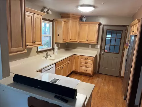 815 Slickum Rd, Easley, SC 29640 photo 9