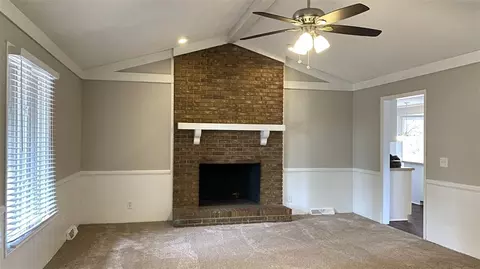 213 Sheffield Ct, Easley, SC 29642 photo 2