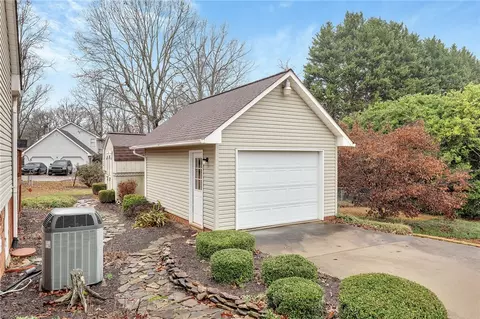 503 Hampton Rd, Liberty, SC 29657 photo 26