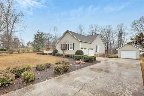 503 Hampton Rd, Liberty, SC 29657 photo 3