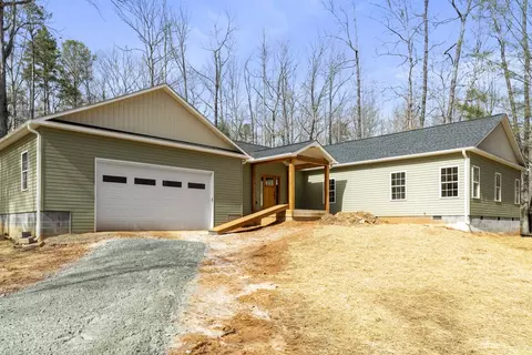 378 Dynamite Rd, Tamassee, SC 29686