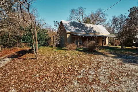 1107 E Main St, Walhalla, SC 29691 photo 1