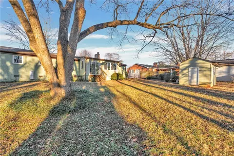 118 E Hill Dr, Easley, SC 29640 photo 5