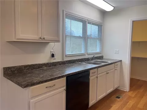408 Hamby Rd, Starr, SC 29684 photo 11