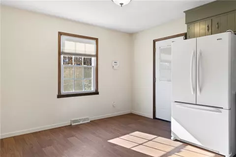 853 Pickett Post Rd, Walhalla, SC 29691 photo 7
