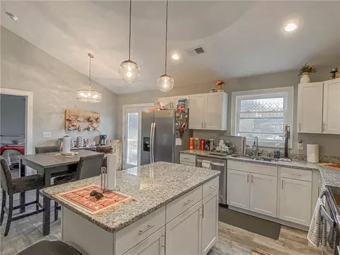 308 N Pine St, Walhalla, SC 29691 photo 10