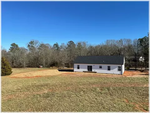 125 Thunder Valley Dr, Seneca, SC 29678 photo 3