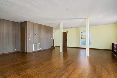 213 S Main St, Honea Path, SC 29654 photo 9