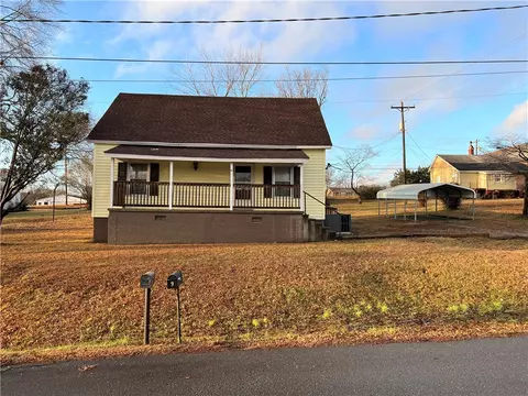 10 Jackson St, Liberty, SC 29657 photo 3