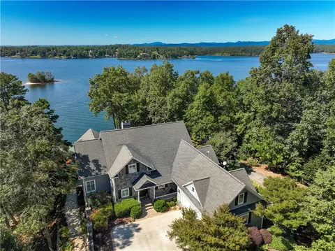 307 Falling Leaf Ct, Seneca, SC 29672 photo 1
