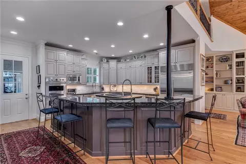 307 Falling Leaf Ct, Seneca, SC 29672 photo 17