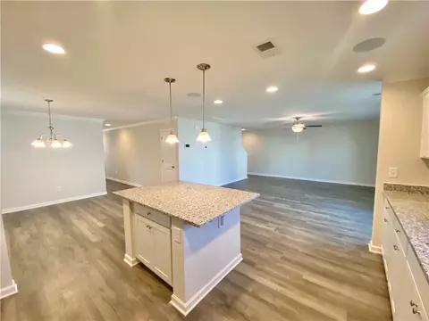 402 Seaborn Cir, Pendleton, SC 29670 photo 11