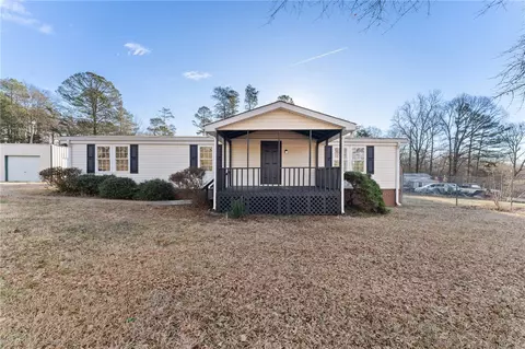 306 Georgetown Dr, Liberty, SC 29657