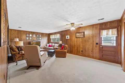114 Kingston Dr, Pelzer, SC 29669 photo 5