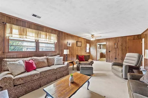 114 Kingston Dr, Pelzer, SC 29669 photo 8