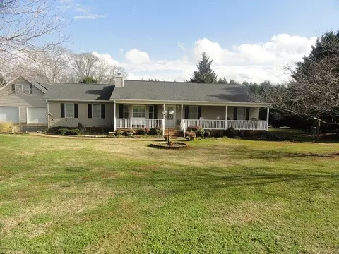 1018 Five Forks Rd, Pendleton, SC 29670 photo 2